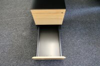Bene T-Works Schreibtisch schwarz mit Echtholz-Container